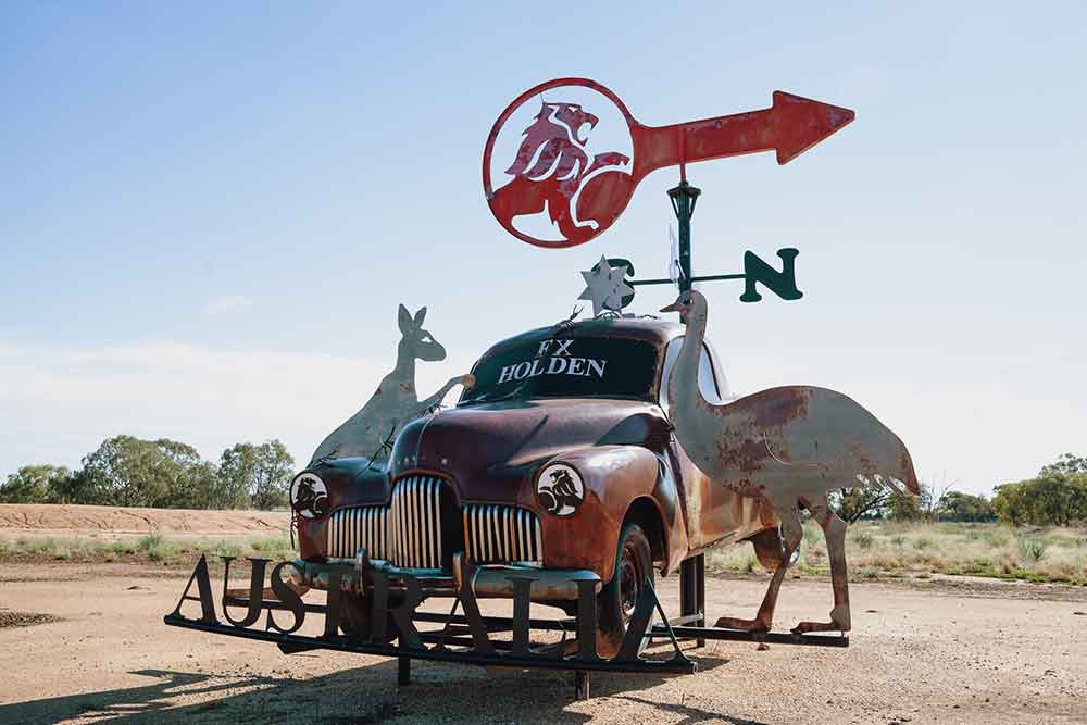 Utes in the Paddock Ute of Arms artwork