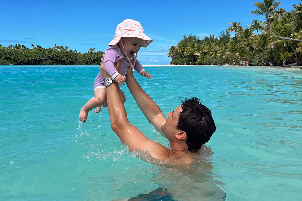 Fun in the water at Cook Islands.