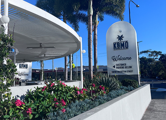 The Komo Restaurant at The Oaks Mon Komo Hotel